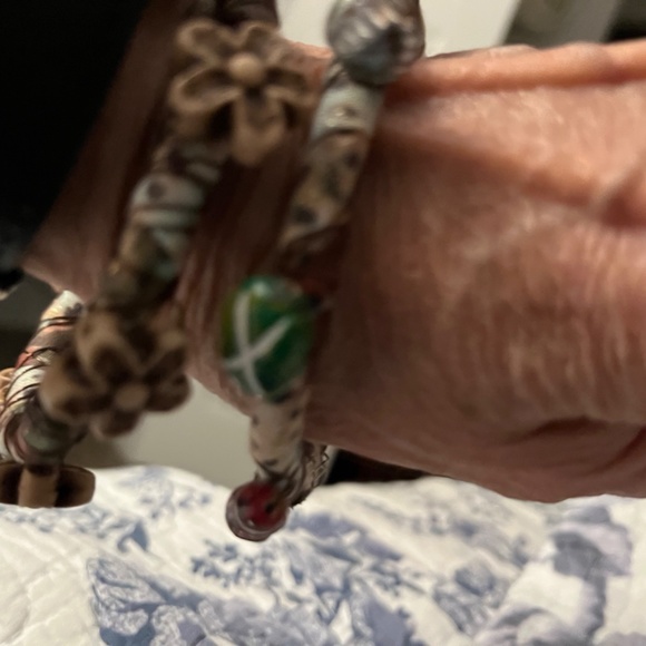 Hand Crafted Bracelets in Kentucky - Picture 14 of 15